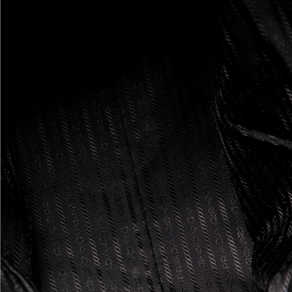 Prada Vernis Gaufre Tote - Picture 5 of 8